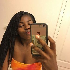 Meet your Posher, Triniti