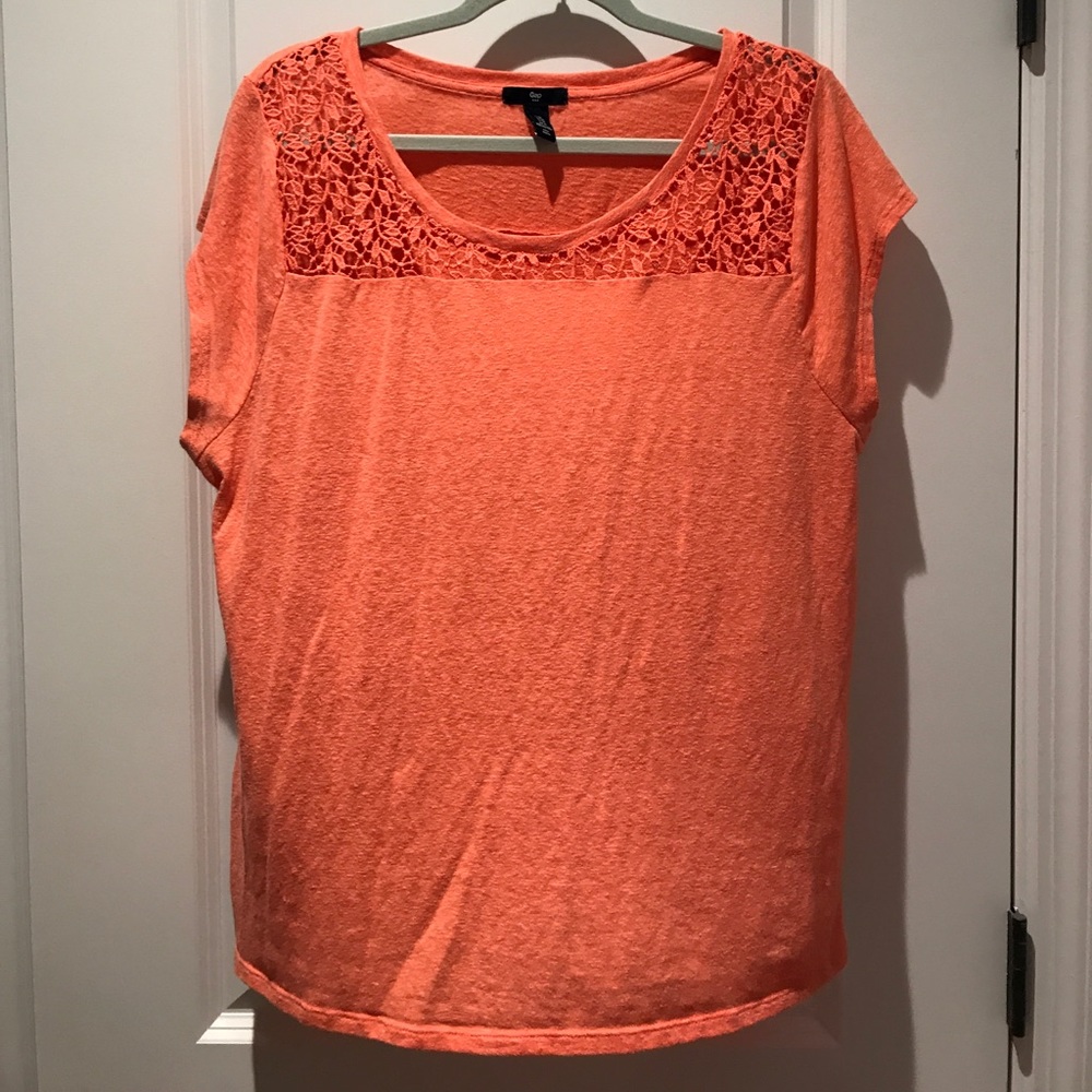 Gap Outlet Coral Lace Neckline Top