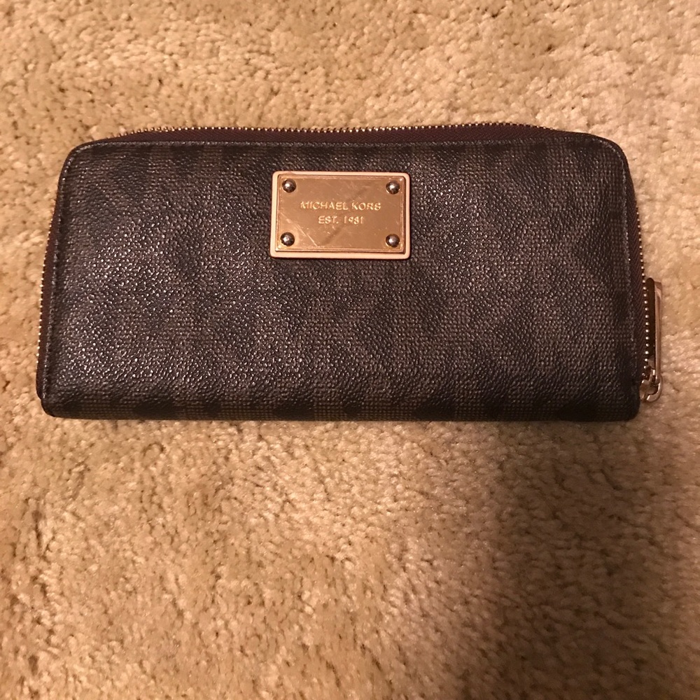 Michael Kors wallet