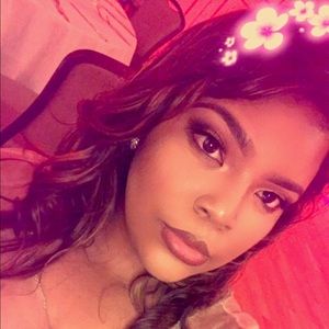 Meet your Posher, Vanessa