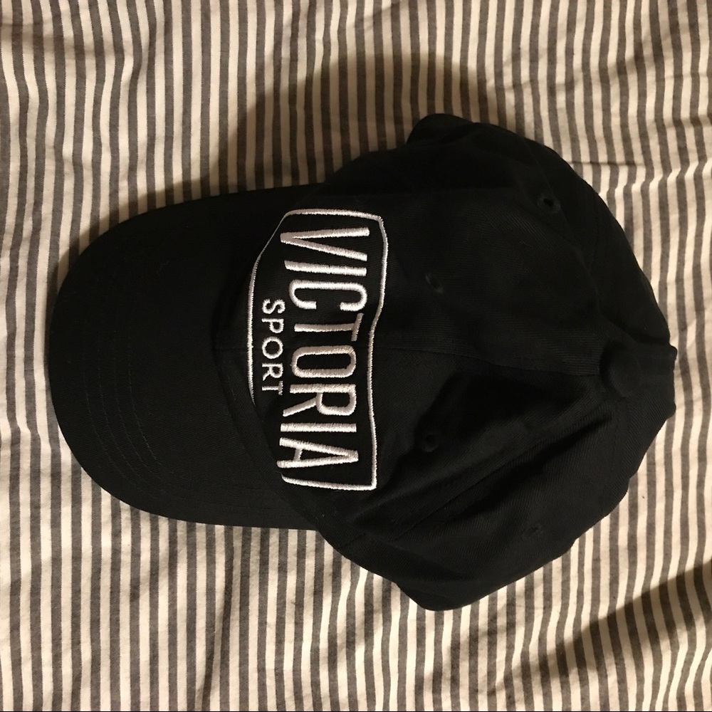 victoria secret sports hat. nwot. $15.