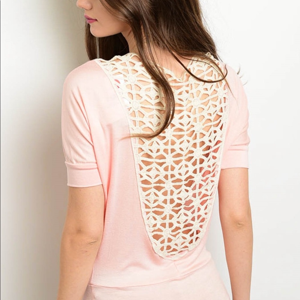 🎊CLOSING!! SEE AD☝🏻🎊🌺🌺Peach & Beige Top🌺🌺