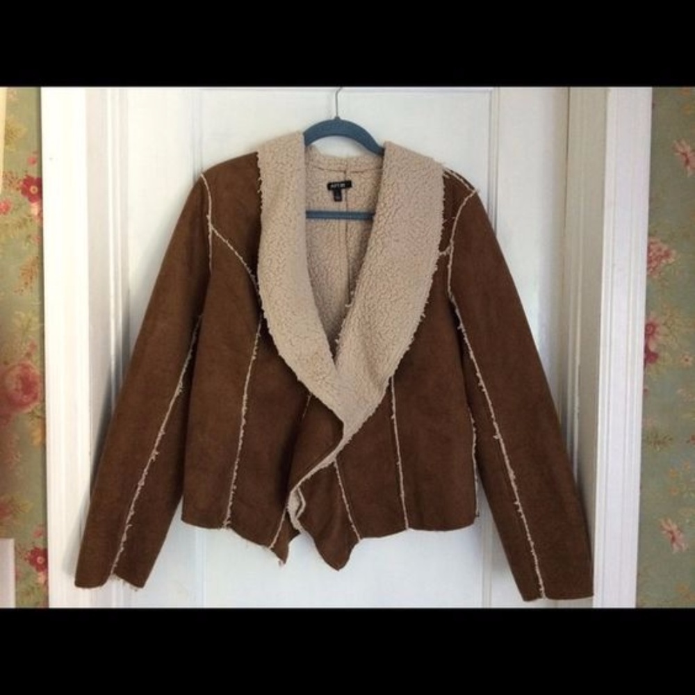 perfect vintage brown shearing light jacket!