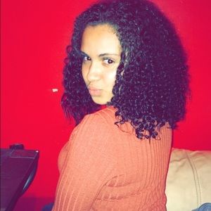 Meet your Posher, Alysha