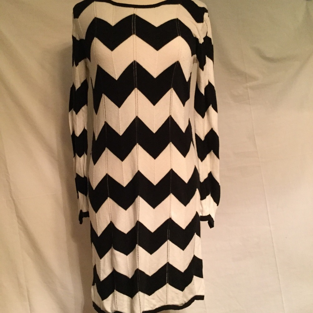 EUC Sz M Mossimo SweaterDress (C-6)