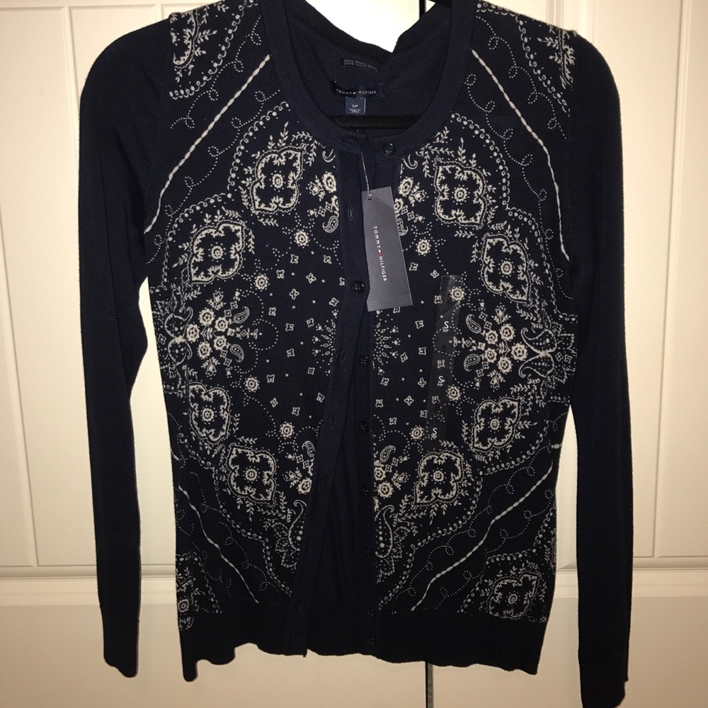 Tommy Hilfiger sweater