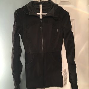 Lululemon dance studio jacket III size 4