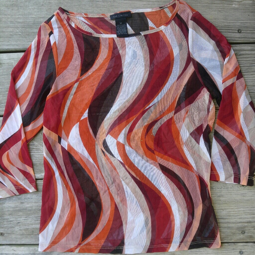 Beautiful sheer 3/4 sleeve top sz Med
