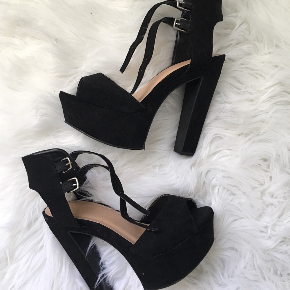 Double Strap Black Platform Heel