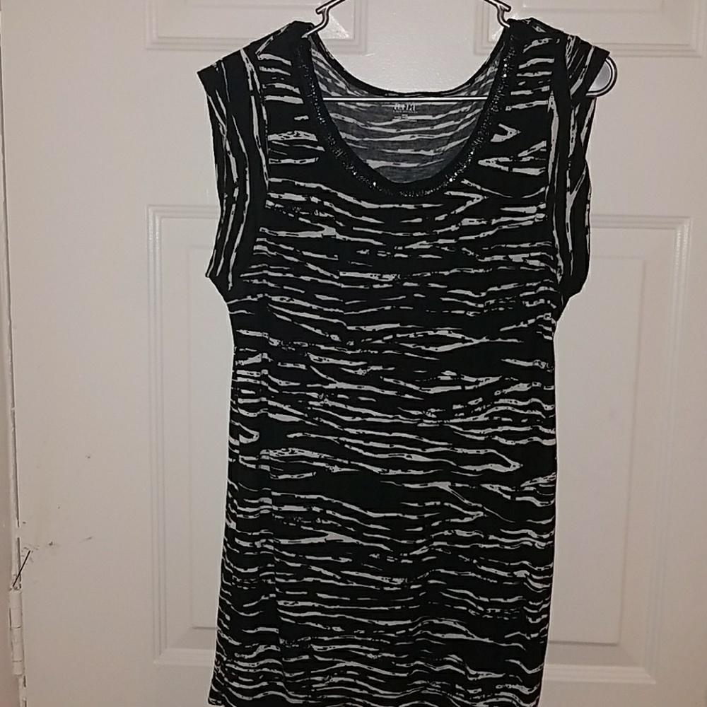 Animal Print, faux sequence neck