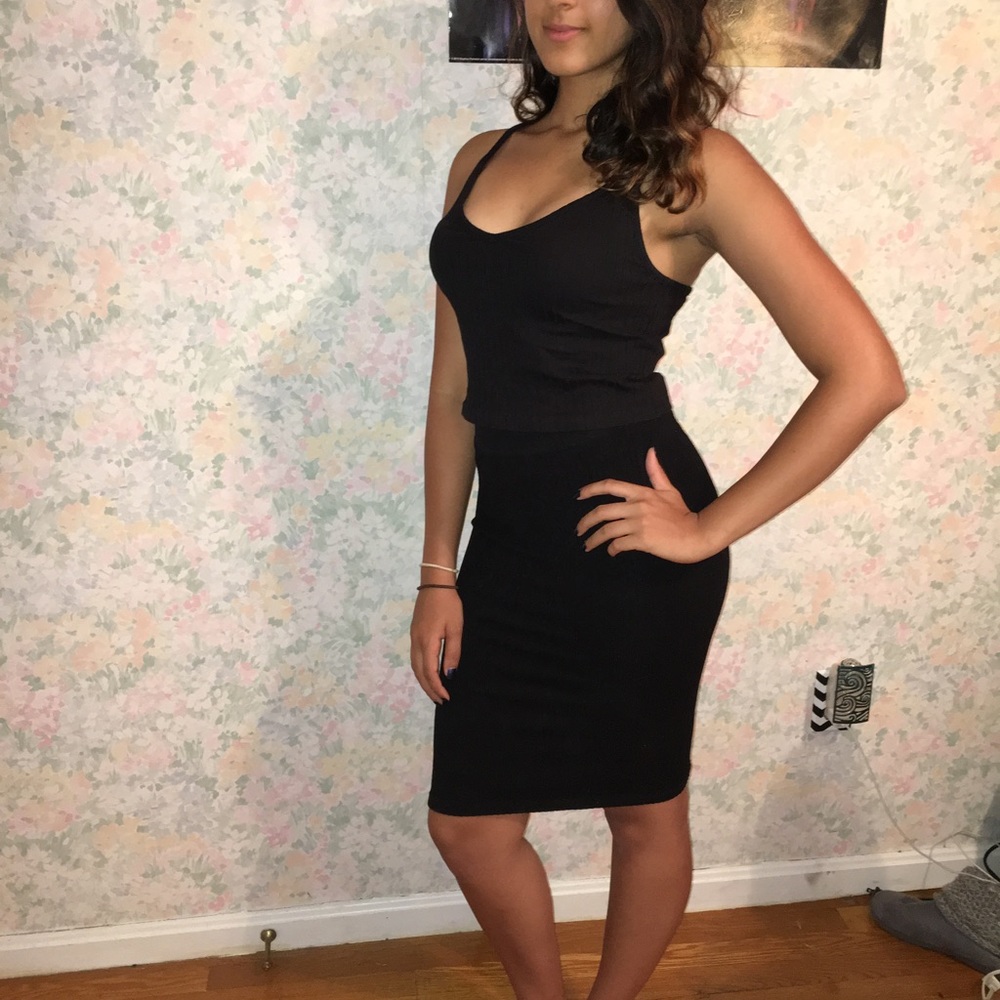 Fitted Black Tight Skirt
