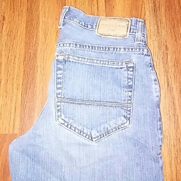 Jeans - Picture 2 of 3