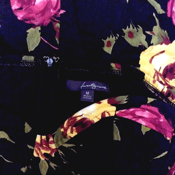 Price Drop!!! Forever 21 Floral Summer Dress - Picture 3 of 3