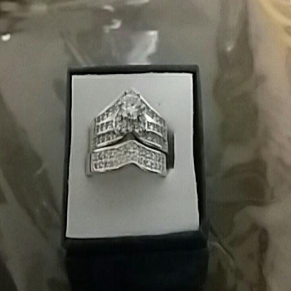 2 pc Wedding set. Quality, New - Picture 6 of 6