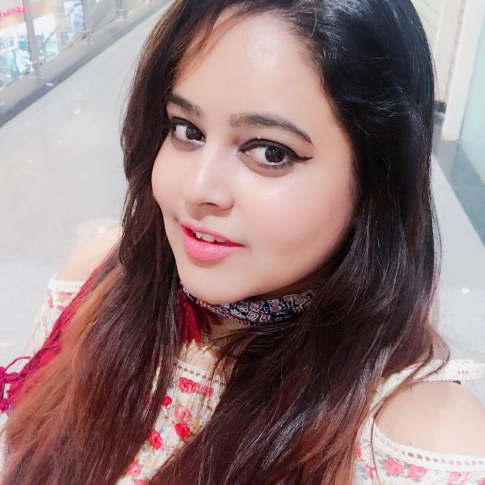 Meet your Posher, Shalini