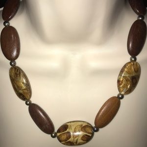 Wood boutique necklace.