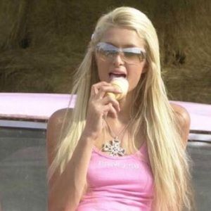 Meet your Posher, Natalie