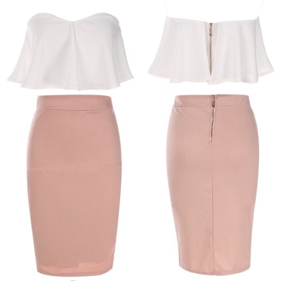 💙NEW💙2pcs elegant playful set with top and skirt - Picture 2 of 3