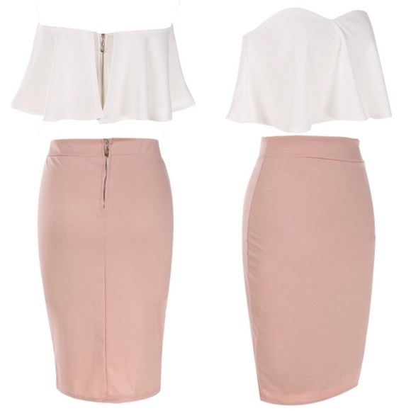 💙NEW💙2pcs elegant playful set with top and skirt - Picture 3 of 3