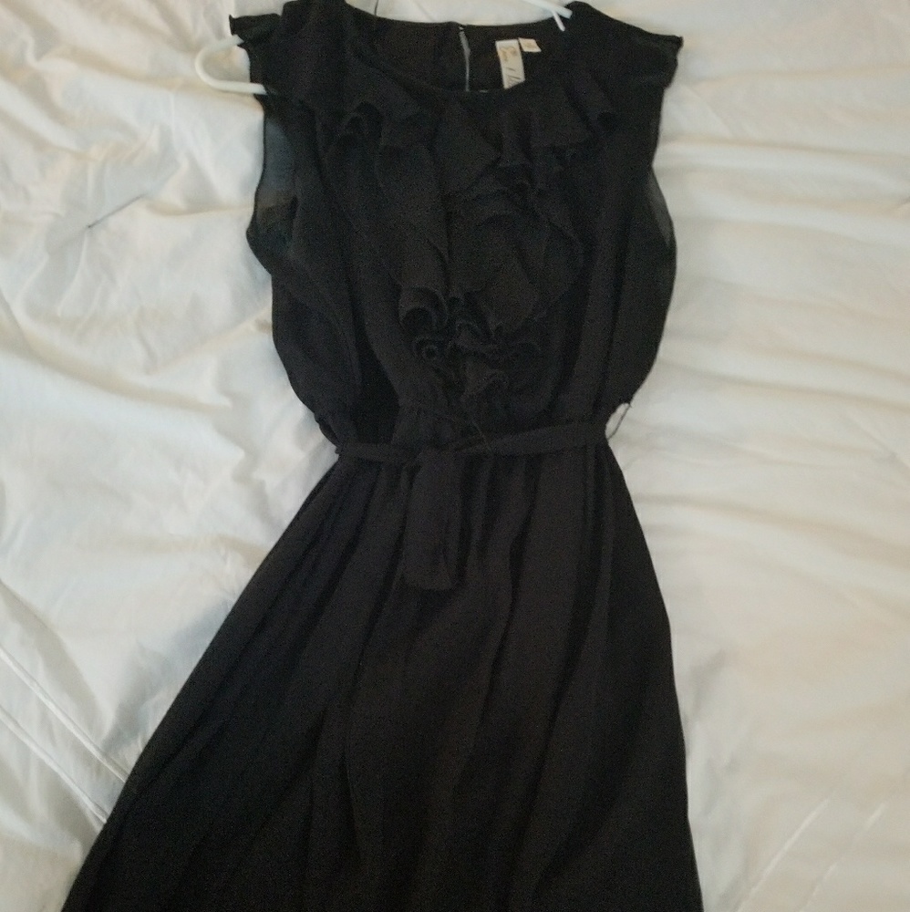 BLACK DRESS