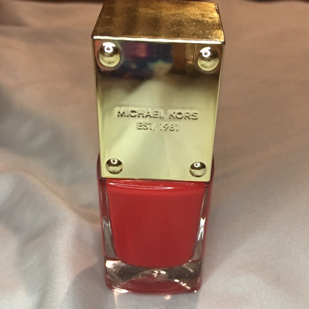 MICHAEL KORS 💅🏼 NAIL POLISH 💅🏼