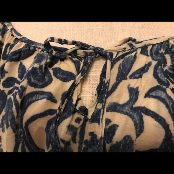 Grand & Greene Blouse - Picture 2 of 6