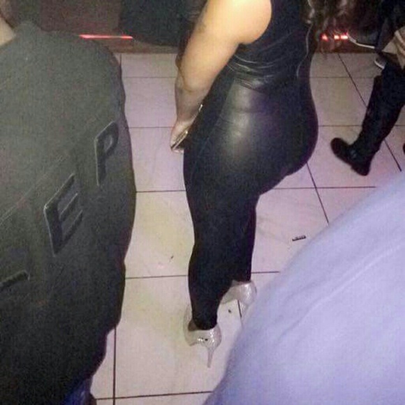 Liquid leather 1 pc bodysuit - Picture 3 of 3