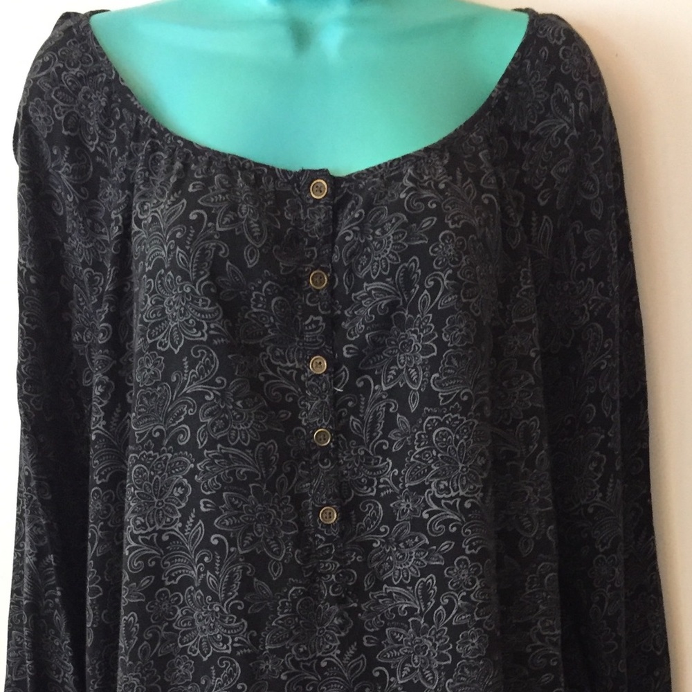 Women's plus size peasant top