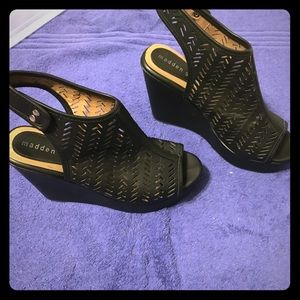 Madden Girl Wedges