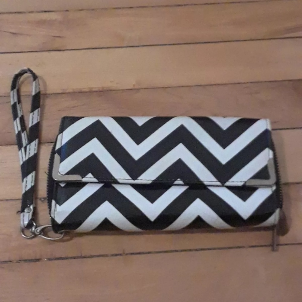 Women's Wristlet/Wallet