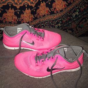 nike running shoes