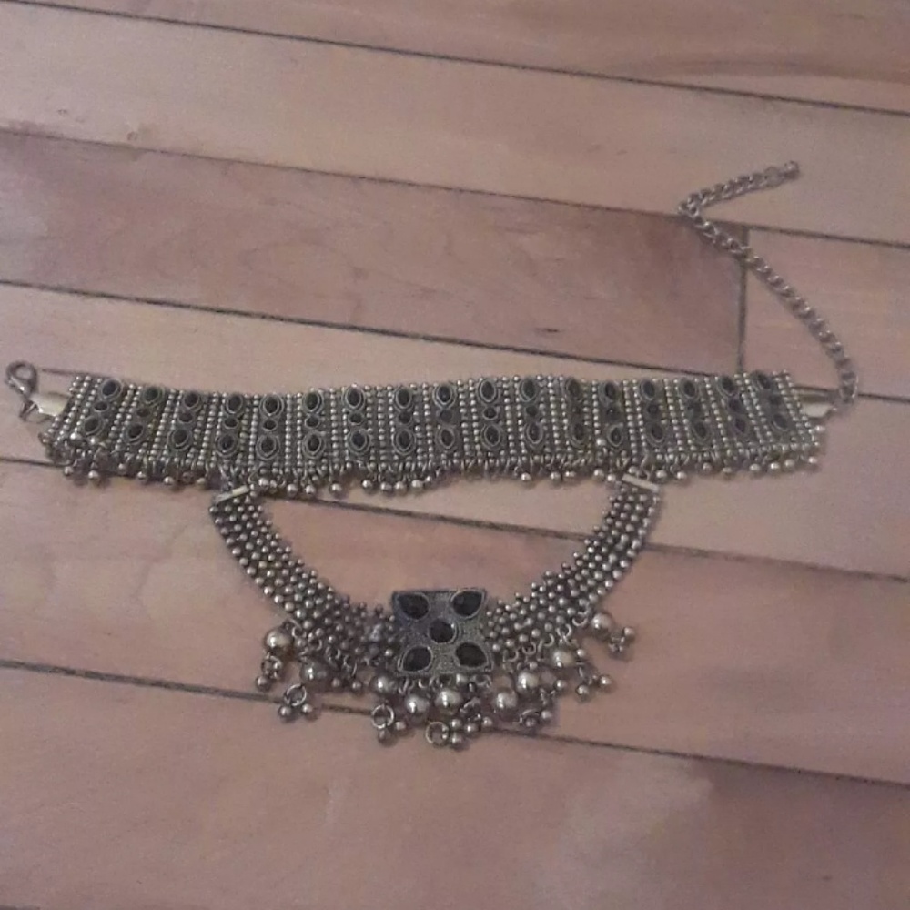Toques Choker Necklace