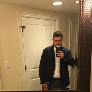 Meet your Posher, Victor