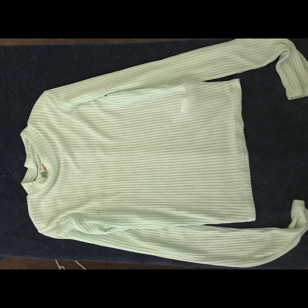 Hollister Long Sleeve Crop Top!!!!