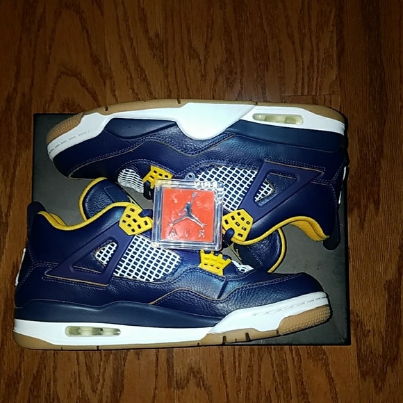 Air Jordan 4 Retro Dunk From Above main image 4