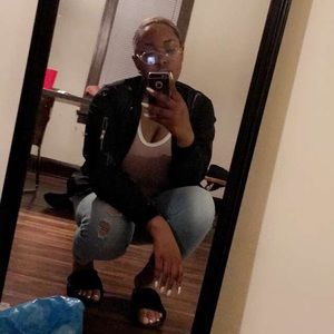 Meet your Posher, Teonna