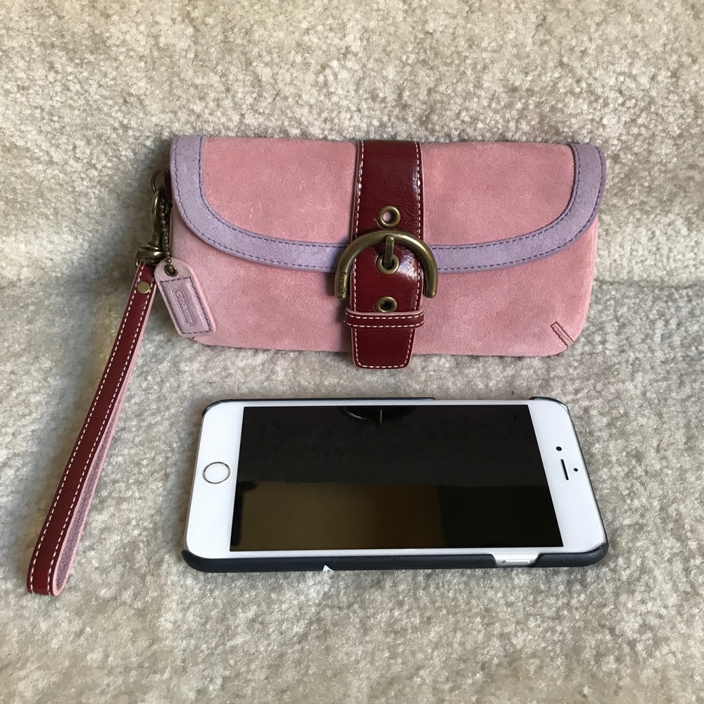 COACH AUTHENTIC pink suede leather wristlet clutch - Picture 7 of 7