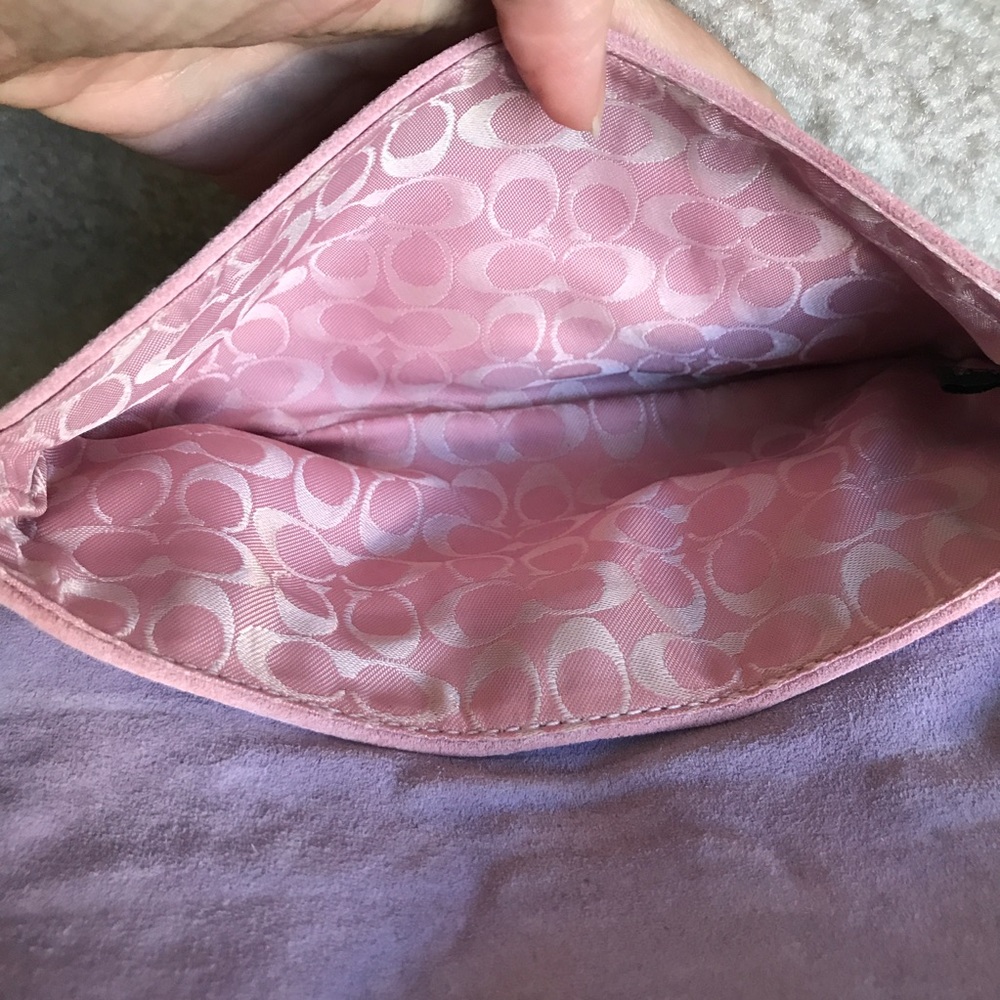 COACH AUTHENTIC pink suede leather wristlet clutch - Picture 6 of 7