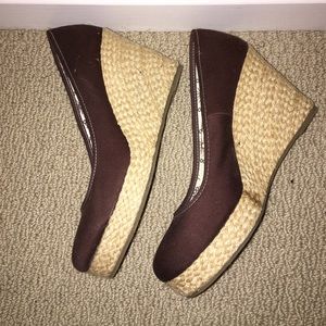 Brown canvas with twine wedge heel