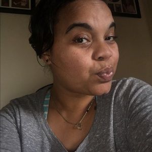 Meet your Posher, Gina