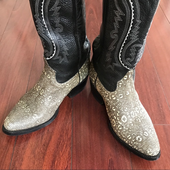 ring lizard boots