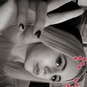 Meet your Posher, Leela