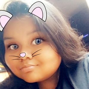 Meet your Posher, Itzel