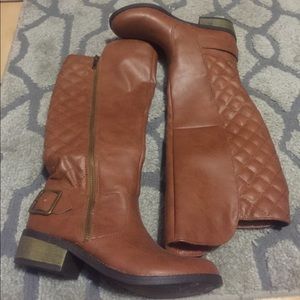 Riding boots