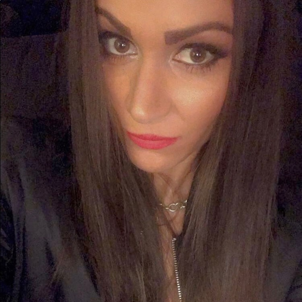 Meet your Posher, Lisa