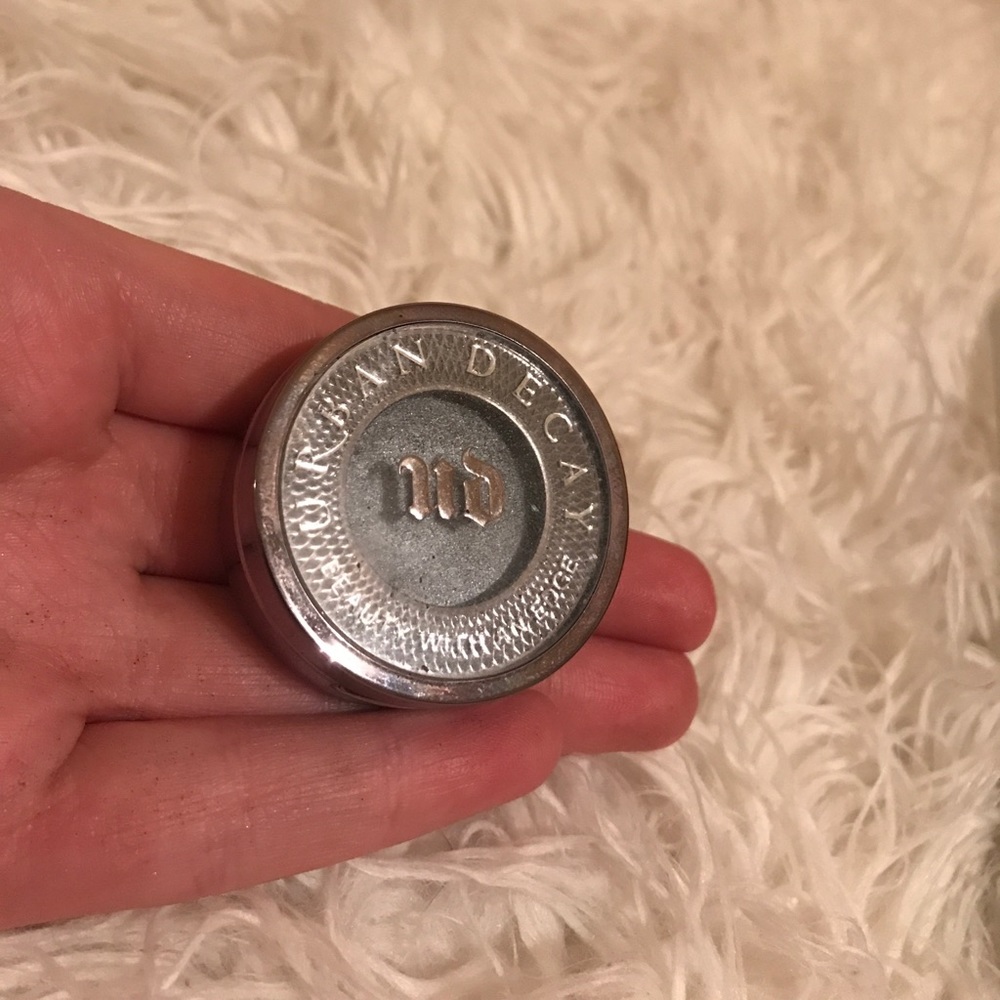 URBAN DECAY PRESSED EYESHADOW