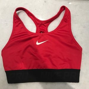 Nike Classic Wind Wrap sports bra