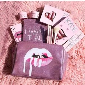 Meet your Posher, Aylen