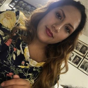 Meet your Posher, Lorena
