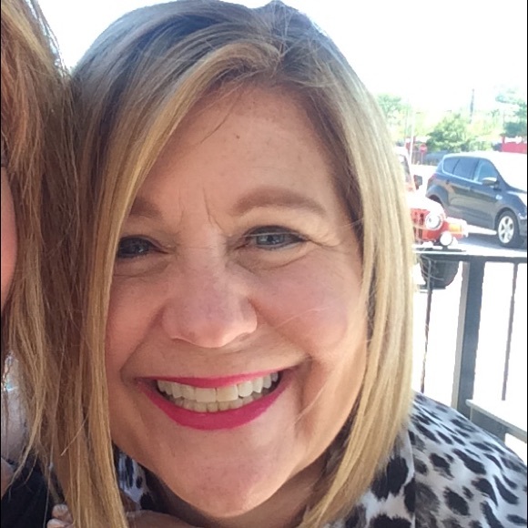 Meet your Posher, Janet - Picture 1 of 1